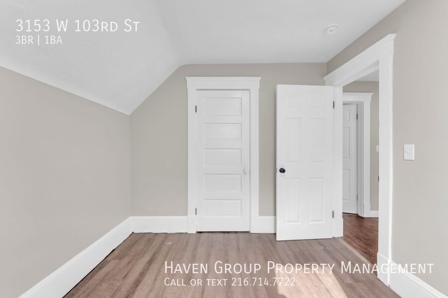3153 W 103rd St, Cleveland, OH 44111- Spacious 3-bed 1-bath single-family home! property image