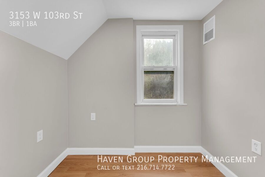 3153 W 103rd St, Cleveland, OH 44111- Spacious 3-bed 1-bath single-family home! property image