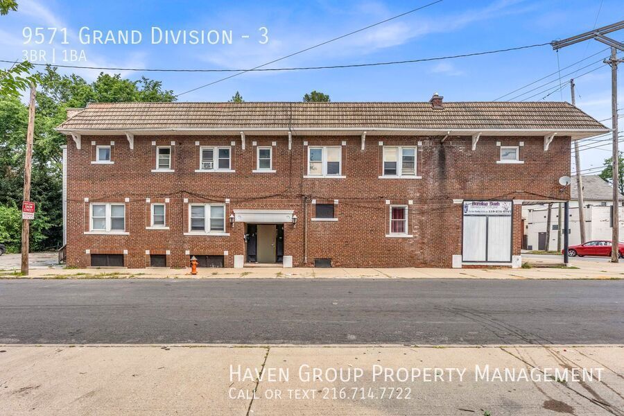 4600 (9571) Grand Division Ave | Unit 3, Cleveland, OH 44125- Spacious 3-bed 1-bath apartment! property image