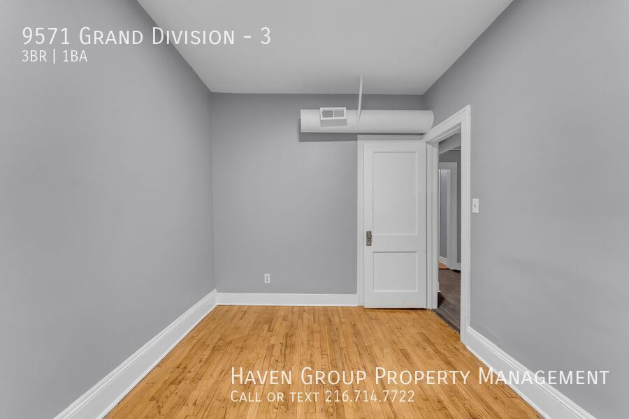 4600 (9571) Grand Division Ave | Unit 3, Cleveland, OH 44125- Spacious 3-bed 1-bath apartment! property image