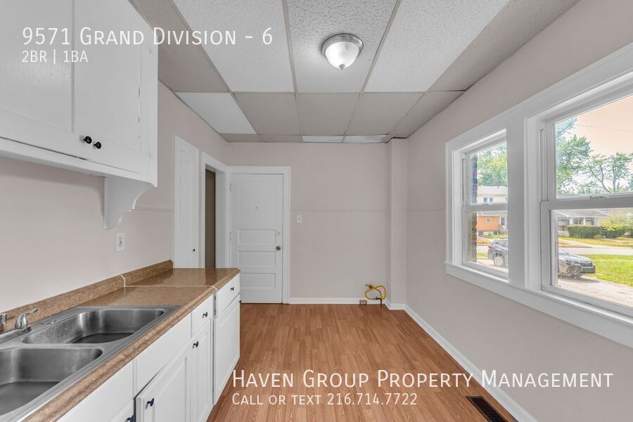 4600 Grand Division Ave | Unit 6, Cleveland, OH 44125- Spacious 2-bed 1-bath apartment! property image