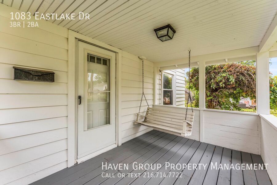 1083 Eastlake Dr, Eastlake, OH 44095 - Spacious 3-bed 1.5-bath single-family home! property image