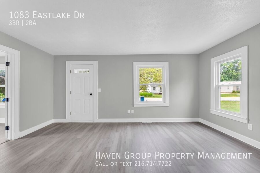 1083 Eastlake Dr, Eastlake, OH 44095 - Spacious 3-bed 1.5-bath single-family home! property image