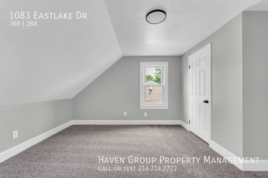 1083 Eastlake Dr, Eastlake, OH 44095 - Spacious 3-bed 1.5-bath single-family home! property image