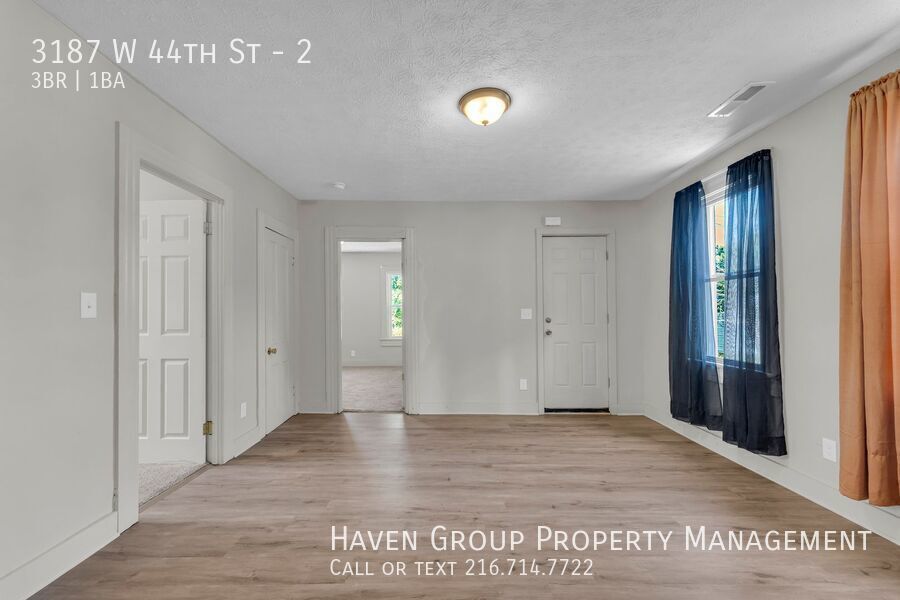 3187 W 44th St | Unit 2/UP, Cleveland, OH 44109- Spacious 3-bed 1-bath multi-family home! property image