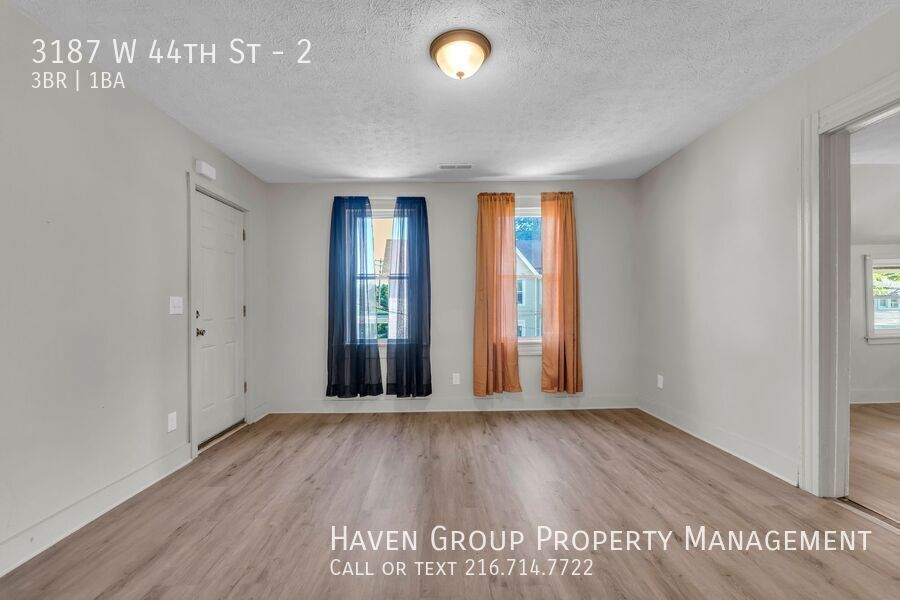 3187 W 44th St | Unit 2/UP, Cleveland, OH 44109- Spacious 3-bed 1-bath multi-family home! property image
