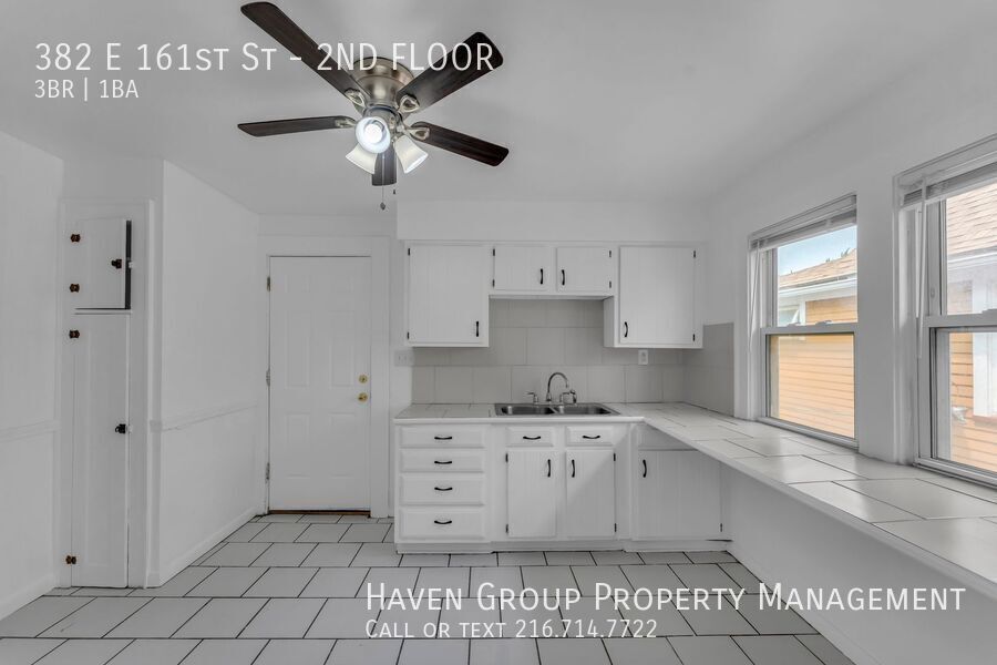 382 E 161st St | 2nd Floor, Cleveland, OH 44110- Spacious 3-bed 1-bath multi-family home! property image