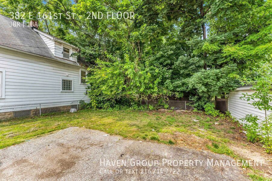 382 E 161st St | 2nd Floor, Cleveland, OH 44110- Spacious 3-bed 1-bath multi-family home! property image
