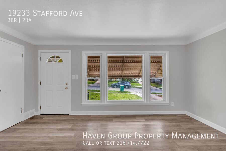 19233 Stafford Ave, Maple Heights, OH 44137- Spacious 4-bed 1.5-bath single-family home! property image