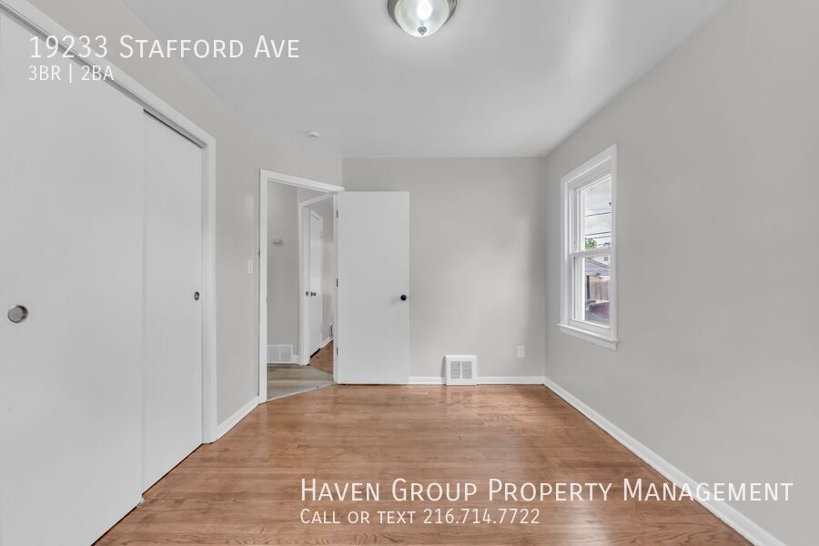 19233 Stafford Ave, Maple Heights, OH 44137- Spacious 4-bed 1.5-bath single-family home! property image