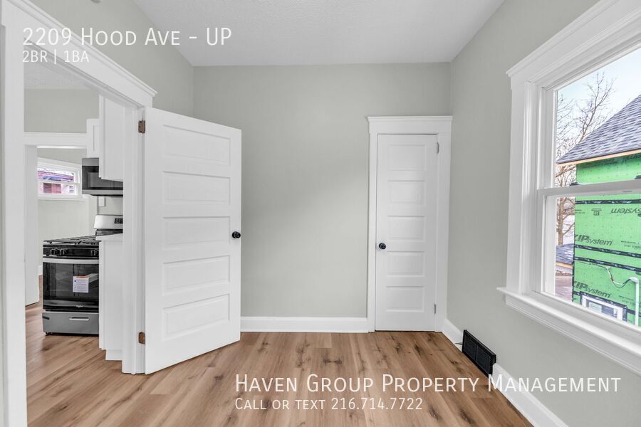 2209 Hood Ave | UP, Cleveland, OH 44109- Spacious 2-bed 1-bath multi-family home! A minimum credit score of 640 is required. property image