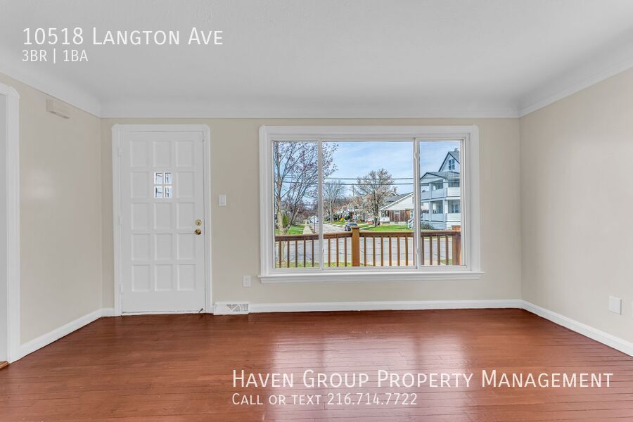 10518 Langton Ave, Garfield Heights, OH 44125- Spacious 3-bed 1-bath single-family home!  property image