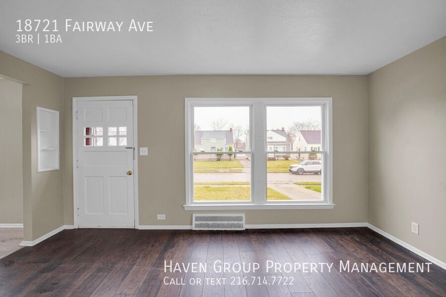 18721 Fairway Ave, Maple Heights, OH 44137- Spacious 3-bed 1-bath single-family home!  property image