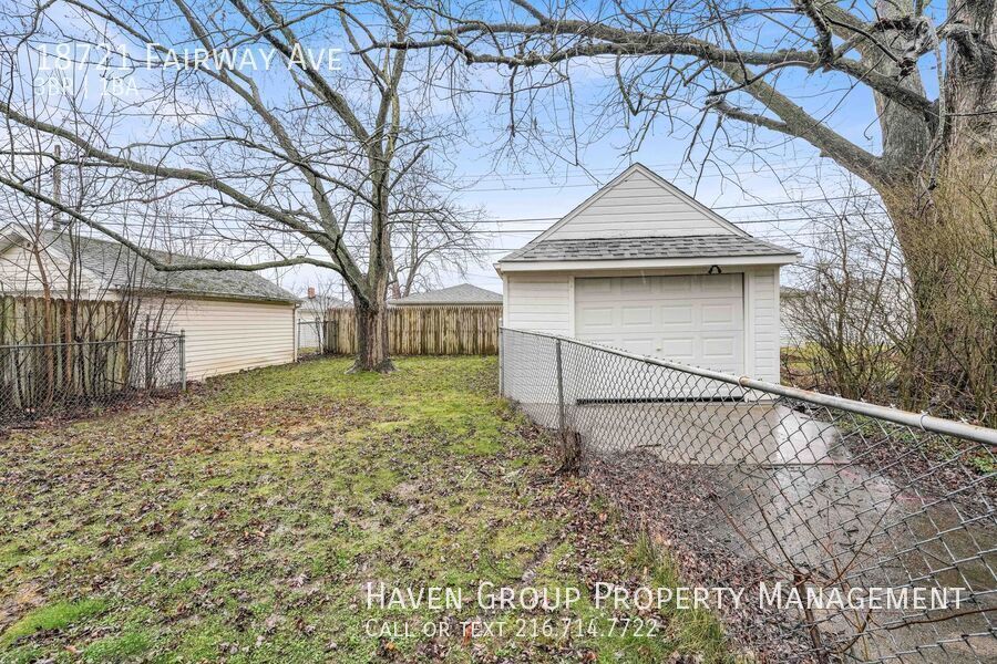 18721 Fairway Ave, Maple Heights, OH 44137- Spacious 3-bed 1-bath single-family home!  property image
