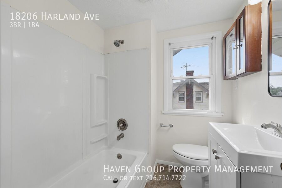 18206 Harland Ave, Cleveland - Spacious 3 bed 1 bath single family home! Please note that the full security deposit is required. property image