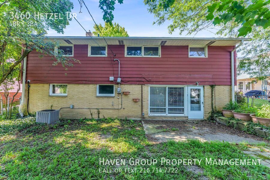 3460 Hetzel Dr, Parma, OH 44134 - Spacious 4-bed 2.5-bath single-family home!  property image