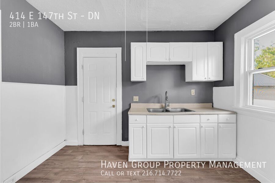 414 E 147th St | DN, Cleveland, OH 44110 - Spacious 2-bed 1-bath multi-family home! property image