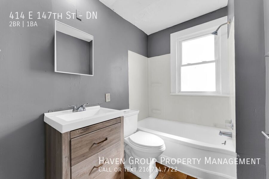 414 E 147th St | DN, Cleveland, OH 44110 - Spacious 2-bed 1-bath multi-family home! property image