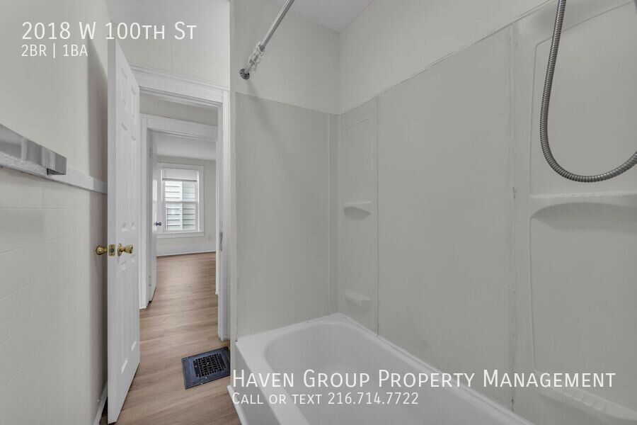 2018 W 100th St | UP, Cleveland, Ohio, 44102 - Spacious 2-bed 1-bath multi-family home! property image