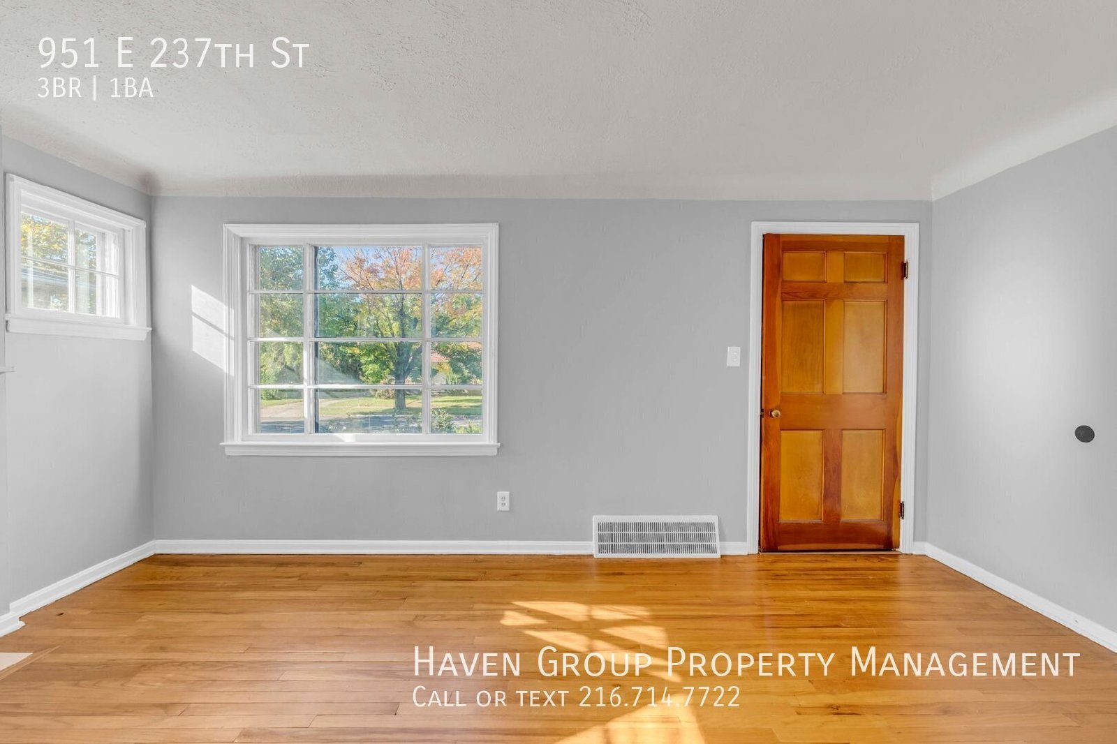 951 E 237th St, Euclid, OH 44123 - Spacious 3-bed 1-bath single-family home!  property image